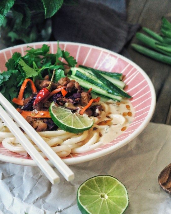 tempeh s tahini omáčkou