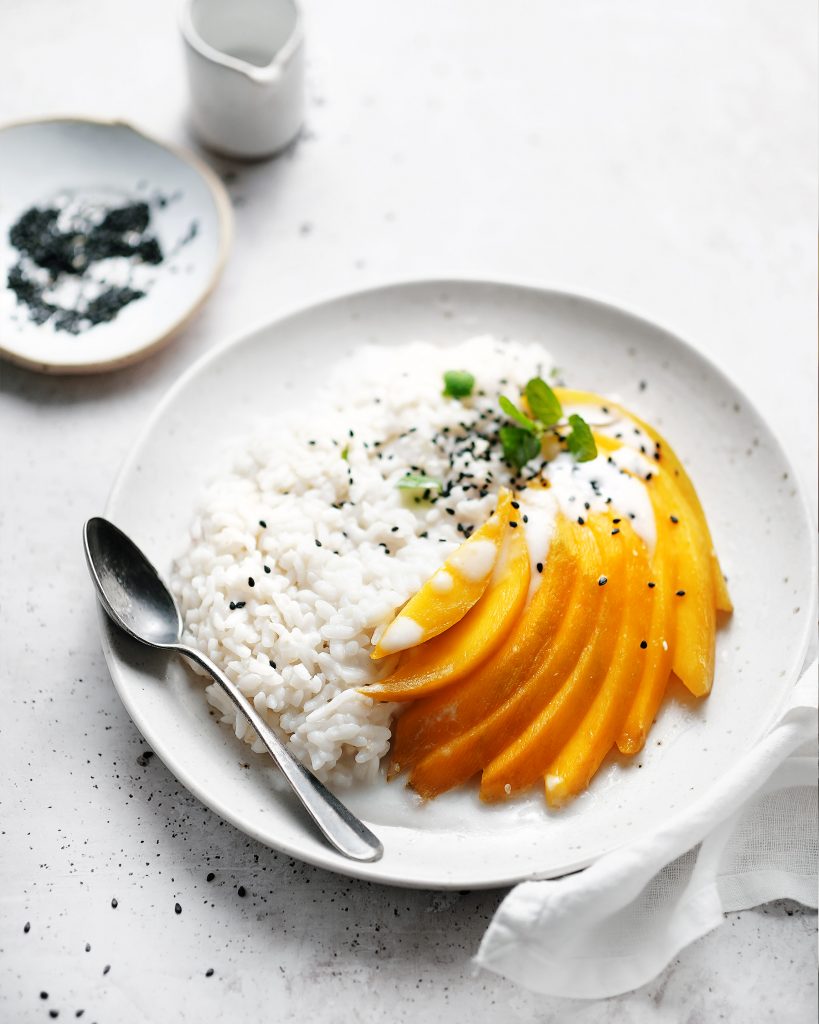 Thajská lepivá ryža s mangom