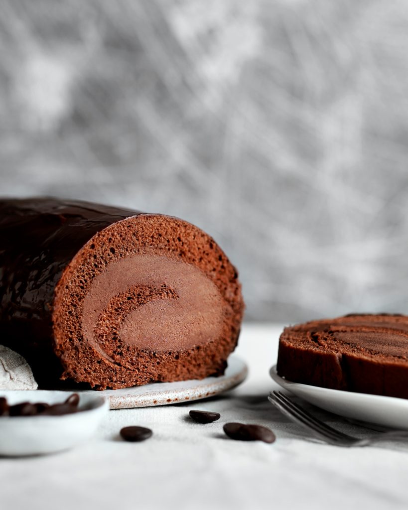 vegan swiss roll chocolate