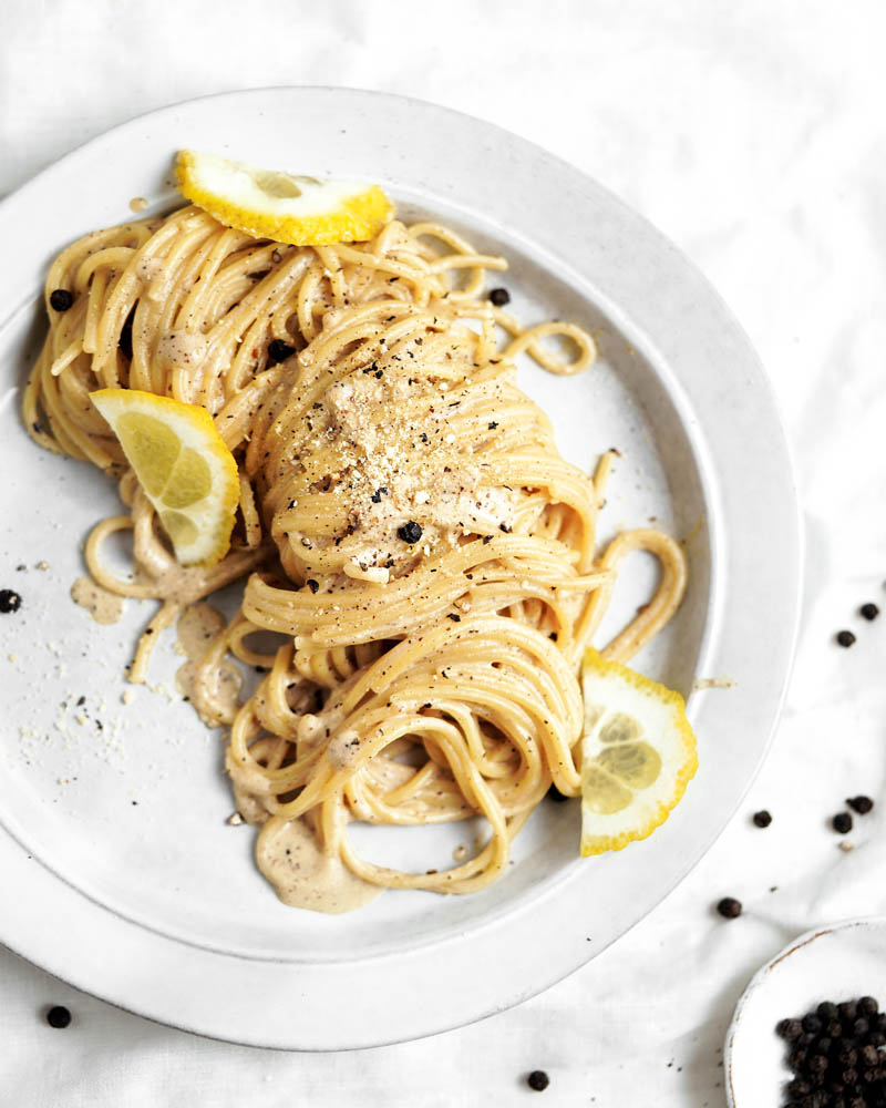 vegan cacio e peppe špagety