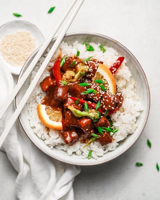 vegan tofu v pomarančovej omáčke